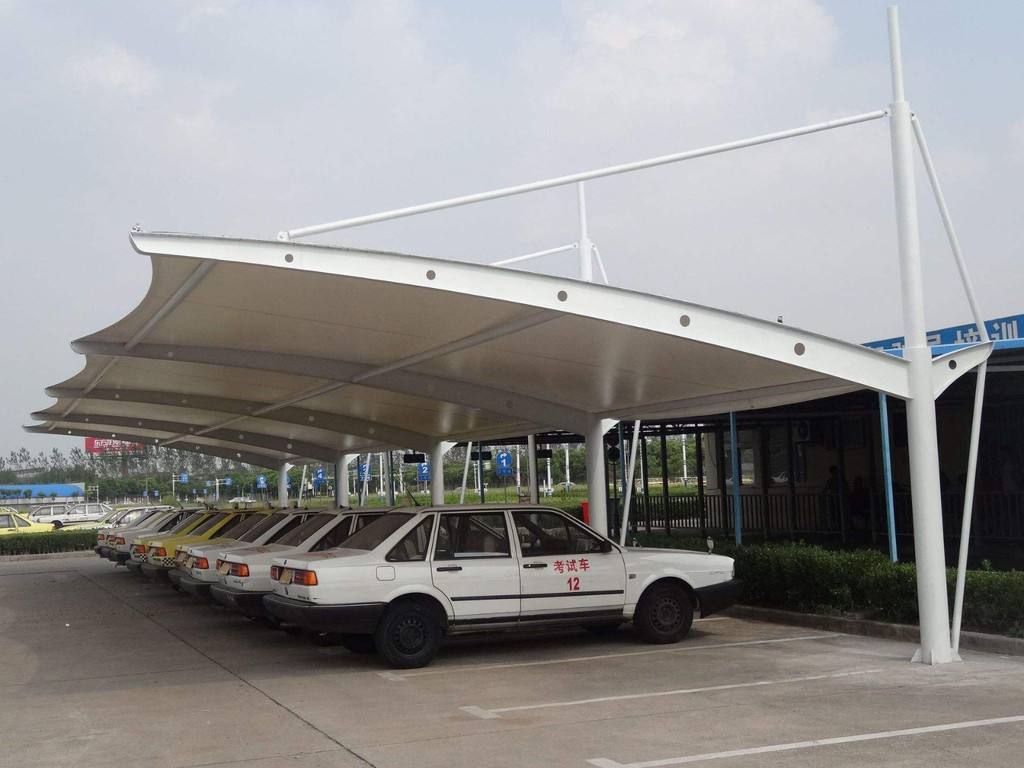 拉桿式膜結(jié)構(gòu)停車篷